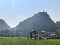 -高荡千年布依古寨旅游景区