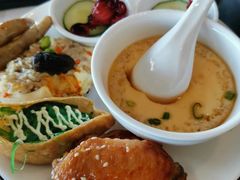 鱼翅汤-荣誉国际酒店-云顶旋转餐厅