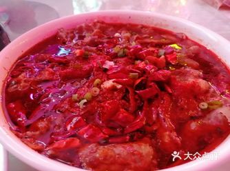 这个地方之前确实没有来过，这次有型参加这个婚礼