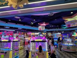 -LuckyStar幸运星家庭娱乐中心(东莞国贸店)