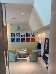 -安吉拉·纤纤玉指美甲美睫创意中心