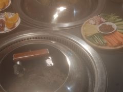 -哈尔滨烧烤·山河村铁锅炖(交大店)