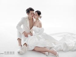 -雨墨婚纱摄影工作室