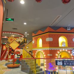 -哈尼鹿儿童乐园(长沙梅溪湖步步高店)