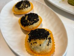 黑芝麻腰果酥-绿波廊(豫园店)