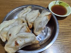 -黄阿姨锅贴大王(万航渡路店)