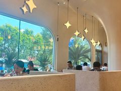 -小董哥烤串·爆汁大油边(故宫店)