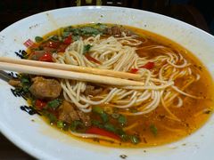 -兵哥豌豆面(雅颂居店)