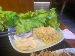 -九寸花汀海鲜烤肉自助(中东迪克店)