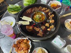-小辣椒汤锅烧烤(温泉南街店)
