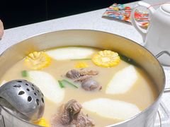 -肥仔文澳门猪骨煲(南京西路店)