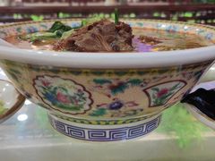 -金杨拉面王小吃面馆·牛三宝面·红烧牛肉粉