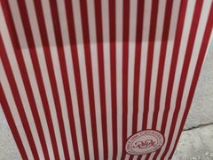 -红宝石·鲜奶小方·海派西点房(莘庄龙之梦店)