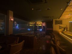 -SU lounge the lake view湖景酒廊