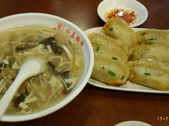 鲜肉锅贴-小姜锅贴(凤凰街店)