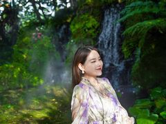 -Chom Cafe and Restaurant