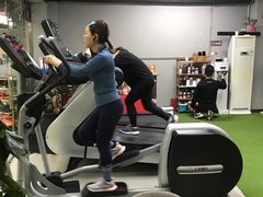 -征成健身连锁私教工作室(九公里店)