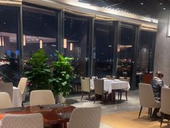-武汉世茂希尔顿酒店·汇·全日餐厅