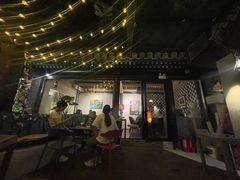 -脚下咖啡·CHILL酒馆(灵光东巷店)