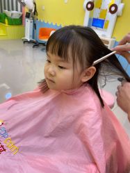 -爆米花儿童美发乐园