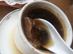 黑蒜炖肉汁-沙田鸽王(解放路店)