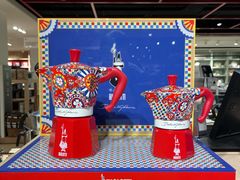 -文艺复兴百货(米兰大教堂广场店)