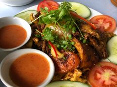 -Lanterns Vietnamese Restaurant
