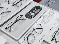 -视野联行眼镜•蔡司•依视路(温江店)