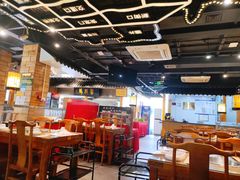 大堂-古铜老院铜锅涮肉·清真(双井店)