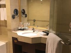 -南京金鹰皇冠假日酒店