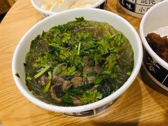 牛肉粉丝汤-鑫震源·苏式大虾生煎(山塘街店)