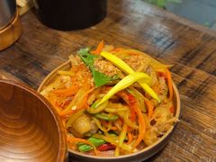 -银米·云南传统过桥米线(双廊黑金冠店)