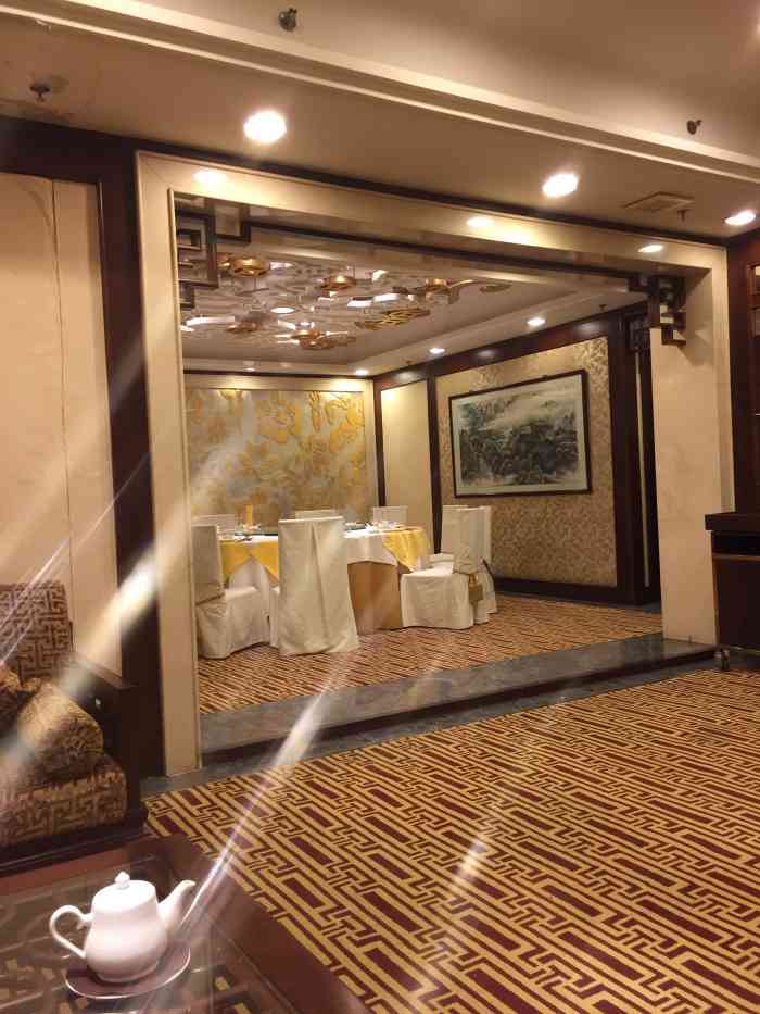 顺峰海鲜酒楼(省府店)-"第一次来,还不错,大众点评第一次没带菜拍.
