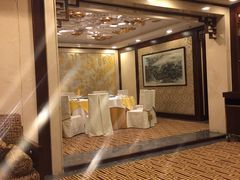 -顺峰海鲜酒楼(省府店)