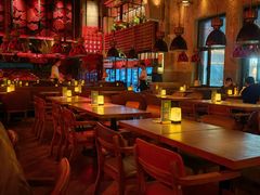 -FOUR PLAY BAR
