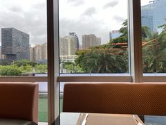-大中华希尔顿酒店-念自助餐·嗨啤·小龙虾