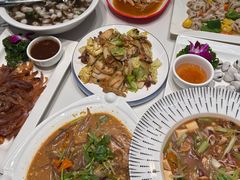 -谊荣海鲜大牌档(石湖店)