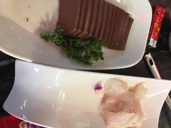 -热火朝天鲜切牛肉火锅(南强街巷店)