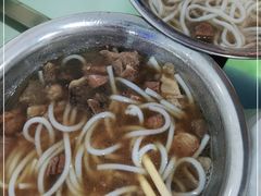 -花溪牛肉粉(八鸽岩店)