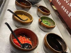 -呷哺呷哺(普陀乐购真北店)