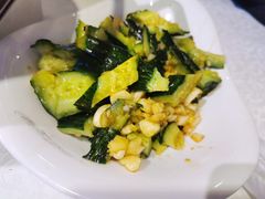 手拍黄瓜-俏湘厨•地道湘菜(建华南路店)