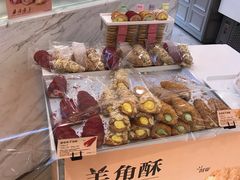 零售区-面包新语(龙湖·西宸天街店)