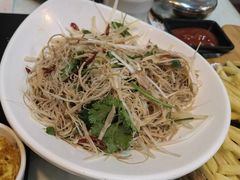 -益百岁牛尾汤(香山路店)