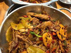 爆辣干锅鸭头-安诚居干锅鸭头(八角店)