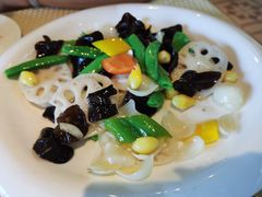 -巴扎美食·新疆菜·西域歌舞表演餐厅(新疆大厦店)