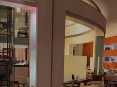 -怡咖啡海鲜自助餐厅(浦东香格里拉店)