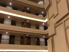 -宜昌均瑶国际酒店(宜昌CBD购物中心夷陵广场店)