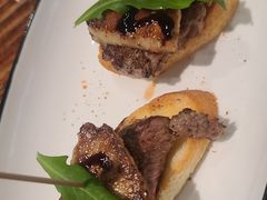 牛肉鹅肝面包-1886德国汽车餐厅(外滩十六铺码头店)
