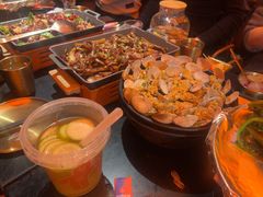 -何师烧烤Pro ·江湖川菜·小龙虾·精酿啤酒(太古里旗舰店)