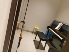 -朗韵钢琴学校(中环金界店)